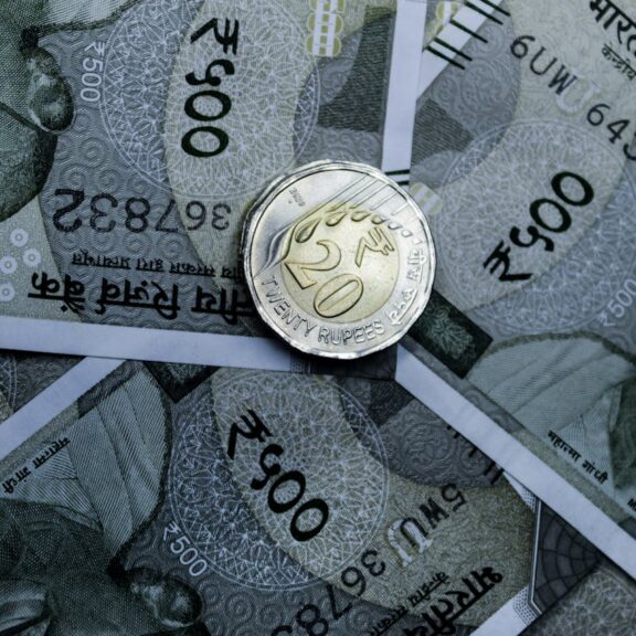 SBI share price target